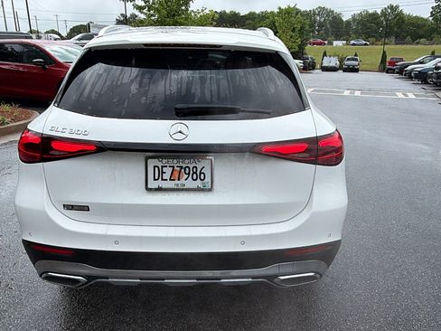 Used 2024 Mercedes-Benz GLC 300 image 9