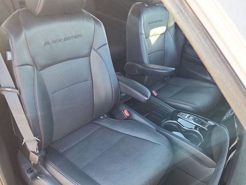 Used 2022 Honda Pilot Black Edition image 17