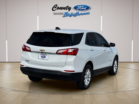 Used 2020 Chevrolet Equinox LS FWD image 18