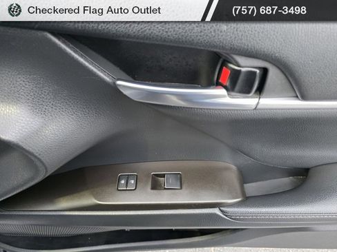 Used 2021 Toyota Camry XSE image 46