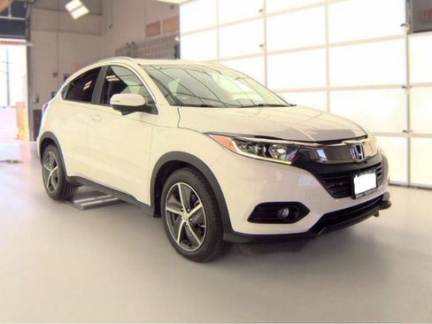 Used 2021 Honda HR-V EX image 4
