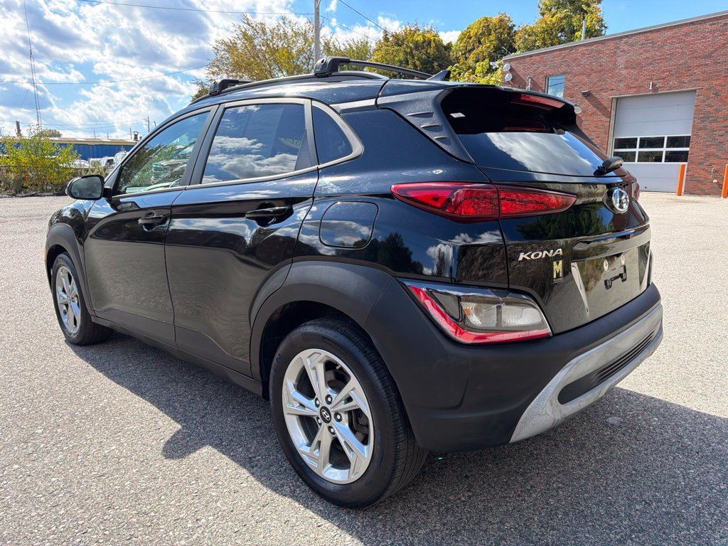 Used 2023 Hyundai Kona SEL w/ Convenience Package AWD/4WD image 4