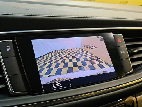 Used 2020 Buick Enclave Essence image 27