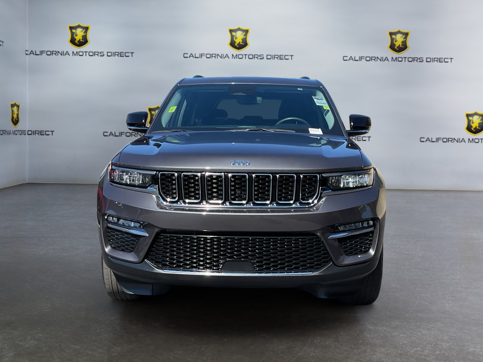Used 2023 Jeep Grand Cherokee 4WD 4xe image 2