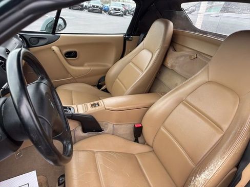 Used 1999 MAZDA MX-5 Miata RWD image 23