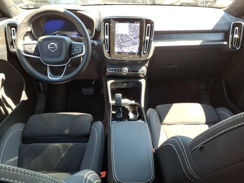 Certified 2024 Volvo XC40 Recharge Ultimate RWD image 12