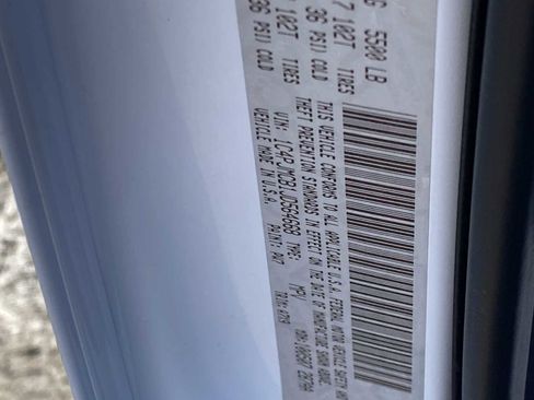 Used 2018 Jeep Cherokee Latitude image 21