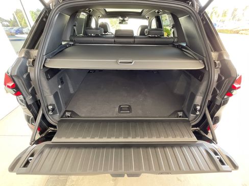 New 2026 BMW X5 M60i image 33