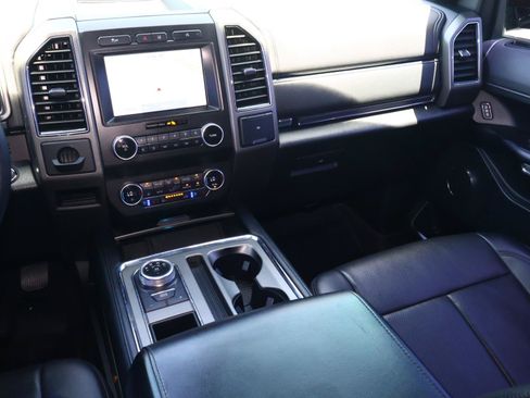 Used 2021 Ford Expedition XLT RWD image 11