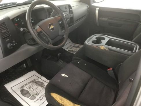 Used 2010 Chevrolet Silverado 1500 LS image 11