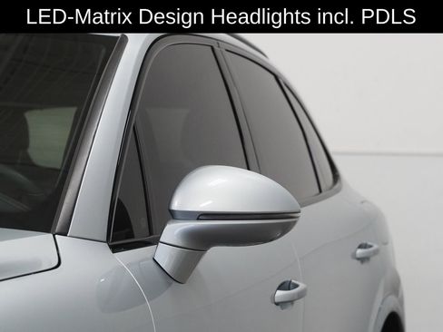 Used 2022 Porsche Cayenne Turbo S image 11