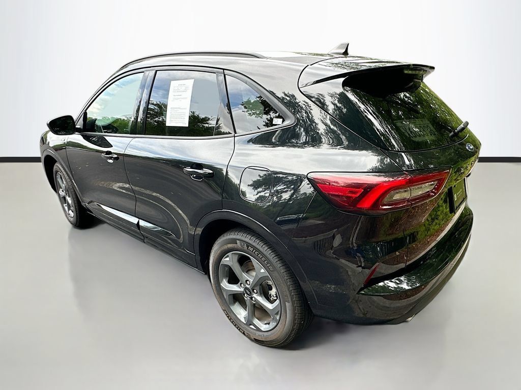 Used 2023 Ford Escape ST-Line AWD/4WD image 7