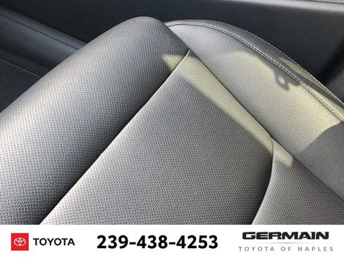 Used 2022 Genesis GV70 2.5T w/ Select Package AWD/4WD image 30