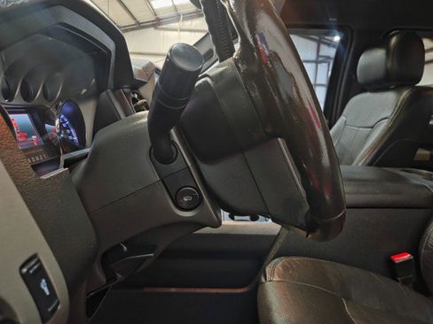 Used 2015 Ford F250 Lariat w/ Lariat Ultimate Package image 44