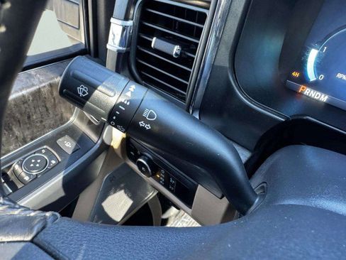 Used 2023 Ford F250 Lariat w/ Lariat Ultimate Package image 27