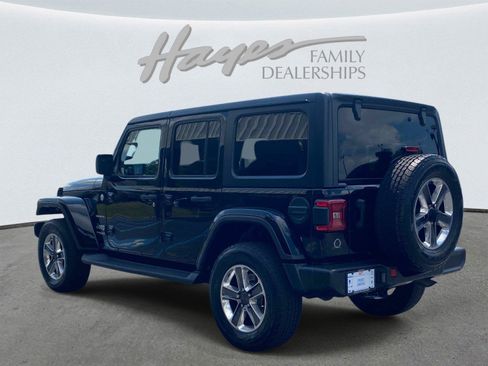 Used 2021 Jeep Wrangler Unlimited Sahara AWD/4WD image 6