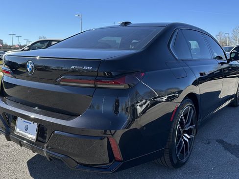 Used 2026 BMW i7 xDrive60 w/ Executive Package AWD/4WD image 10