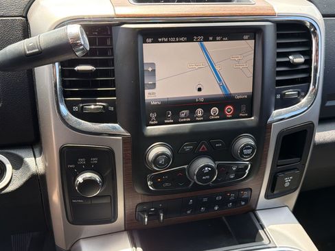 Used 2016 RAM 3500 Laramie w/ Convenience Group AWD/4WD image 26
