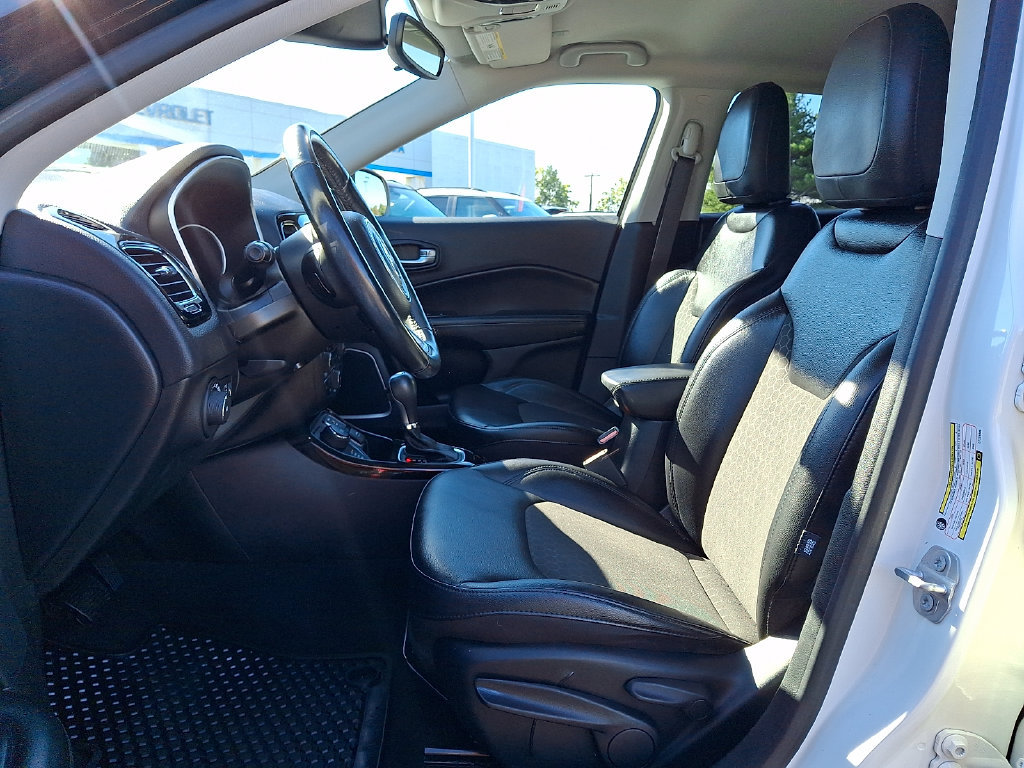 Used 2020 Jeep Compass Latitude AWD/4WD image 17