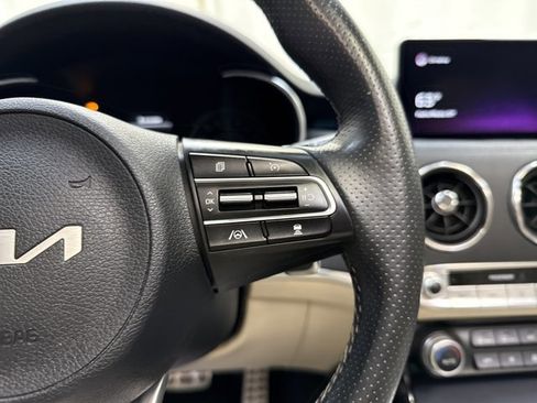 Used 2022 Kia Stinger GT1 image 18