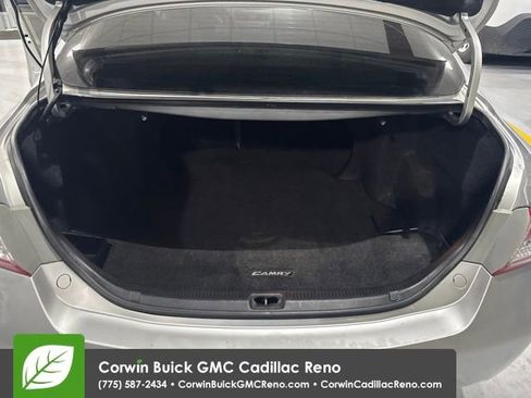 Used 2011 Toyota Camry LE FWD image 29