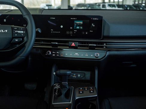 New 2026 Kia Sportage SX image 17