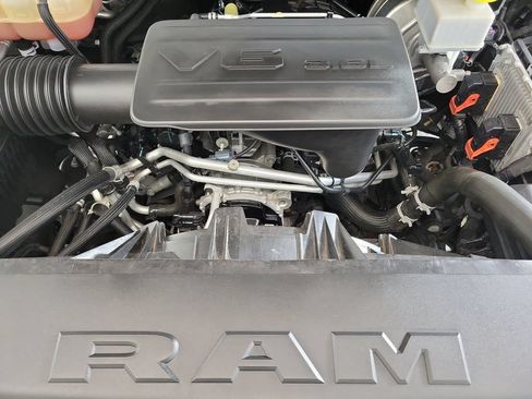 Used 2022 RAM 1500 Big Horn AWD/4WD image 10