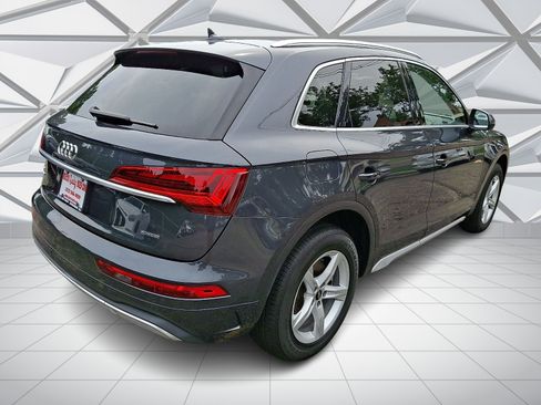 Used 2023 Audi Q5 2.0T Premium w/ Convenience Package AWD/4WD image 10