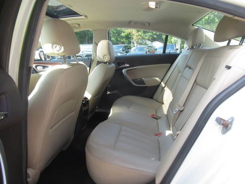 Used 2015 Buick Regal Premium w/ Experience Buick Package FWD image 8