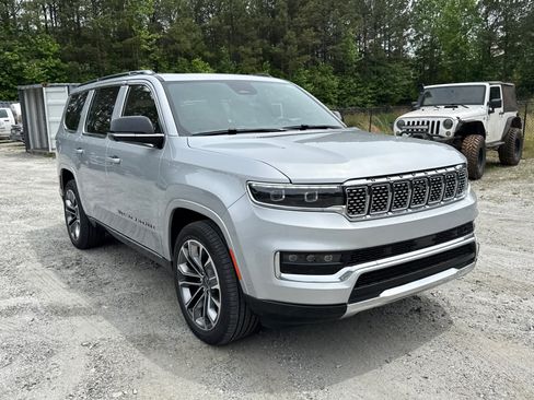 Certified 2024 Jeep Grand Wagoneer Series III AWD/4WD image 5