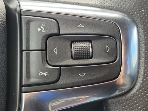 Certified 2025 Chevrolet Blazer LT w/ Convenience Package FWD image 25