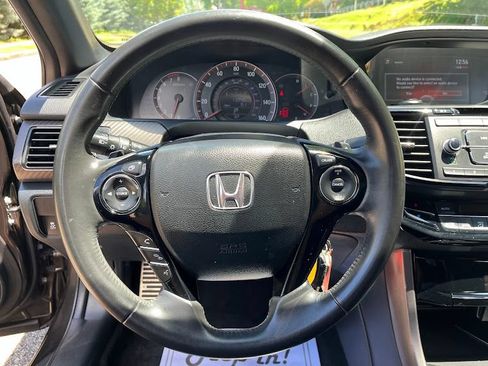 Used 2016 Honda Accord Sport image 11