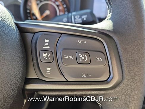 New 2025 Jeep Gladiator Sport image 27