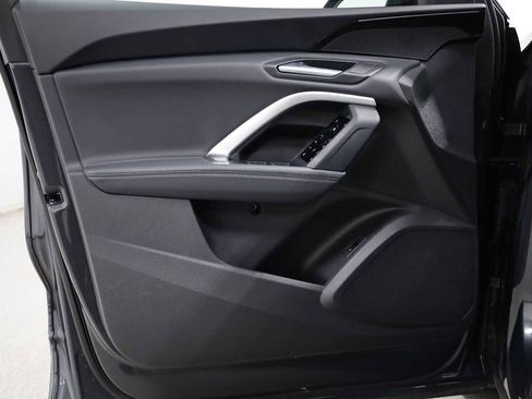 Certified 2025 Audi Q5 Premium w/ Convenience Package image 16