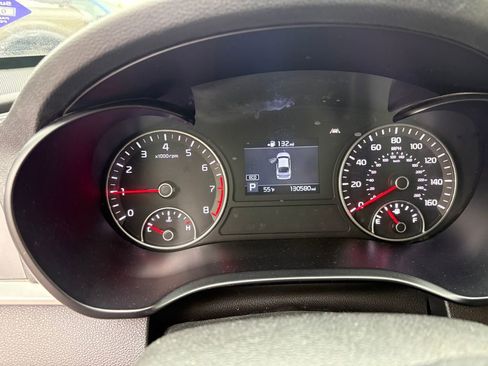 Used 2019 Kia Optima LX FWD image 17