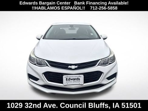 Used 2018 Chevrolet Cruze LS FWD image 2