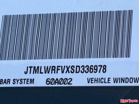 Certified 2025 Toyota RAV4 LE image 33