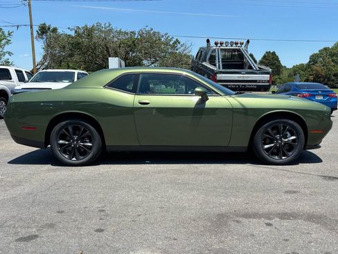 Used 2022 Dodge Challenger SXT w/ Blacktop Package AWD/4WD image 3