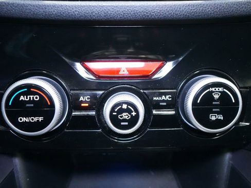 Used 2021 Subaru Forester Premium image 32