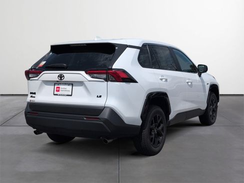 Certified 2024 Toyota RAV4 LE FWD image 5