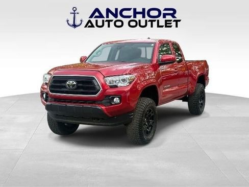 Used 2023 Toyota Tacoma SR5 AWD/4WD image 4