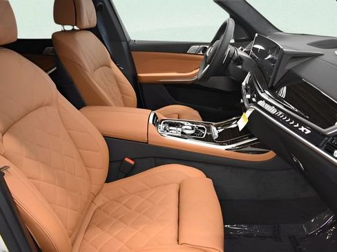 New 2027 BMW X7 xDrive40i AWD/4WD image 22