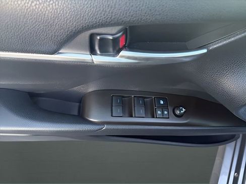 Used 2021 Toyota Camry LE w/ Carpet Mat Package (TMS) image 12