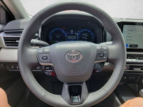 Used 2026 Toyota Camry XLE FWD image 16