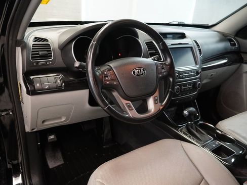 Used 2014 Kia Sorento LX w/ Touring Package (LX) image 5