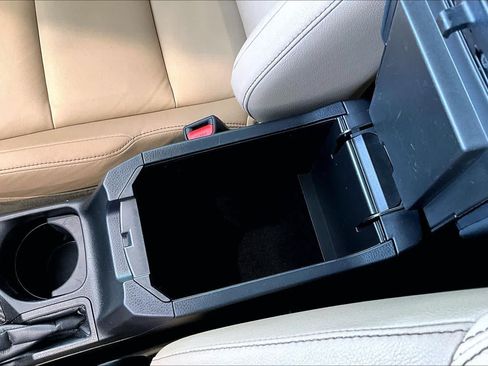 Used 2015 Toyota RAV4 Limited FWD image 33