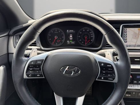Used 2019 Hyundai Sonata Limited FWD image 21