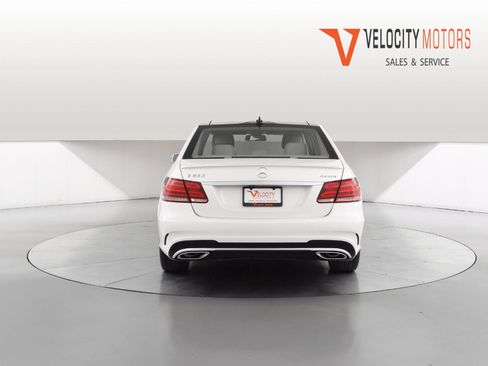 Used 2016 Mercedes-Benz E 350 4MATIC Sedan image 4