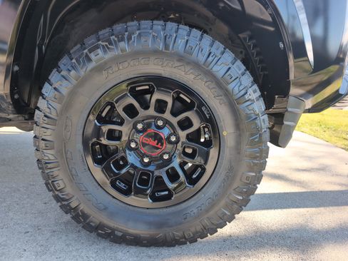 Certified 2022 Toyota Tacoma TRD Sport image 13