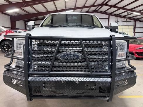 Used 2020 Ford F250 Lariat w/ Lariat Value Package AWD/4WD image 9